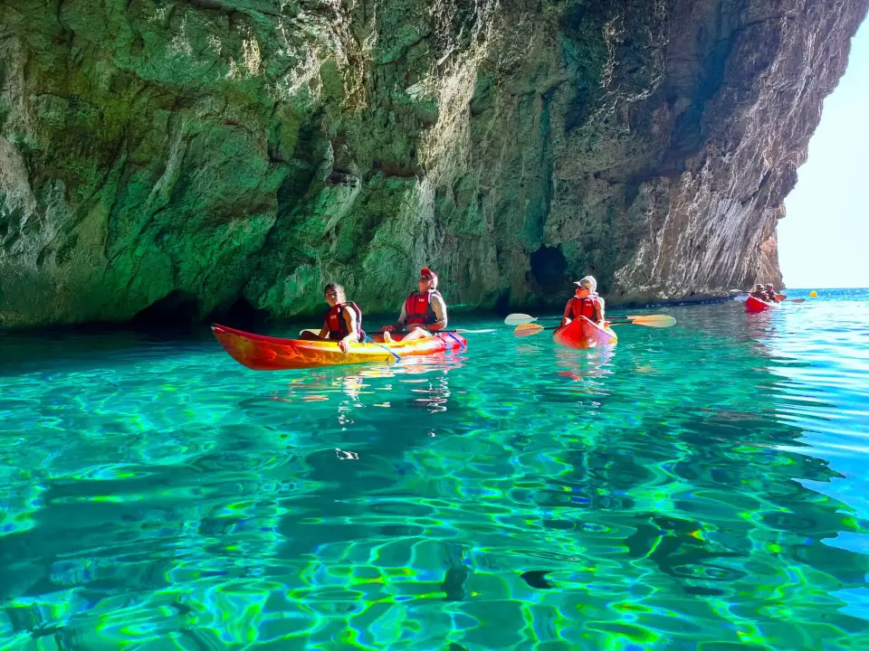 Kayak Cova dels Orguens